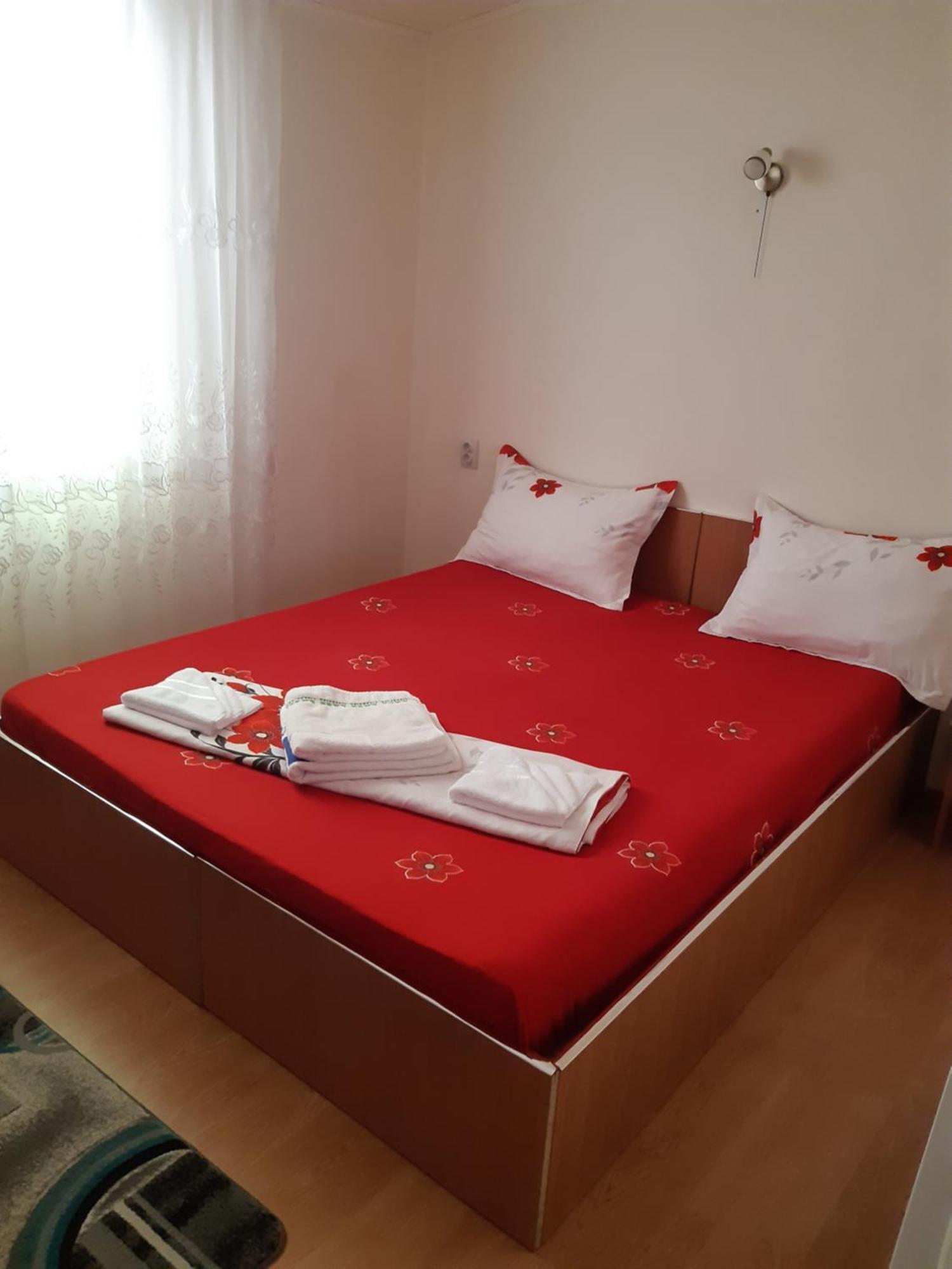 Apartamento Casa Iza Băile Herculane Exterior foto