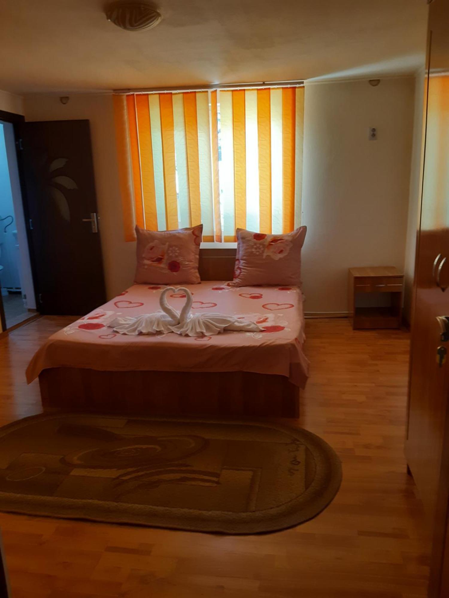 Apartamento Casa Iza Băile Herculane Exterior foto